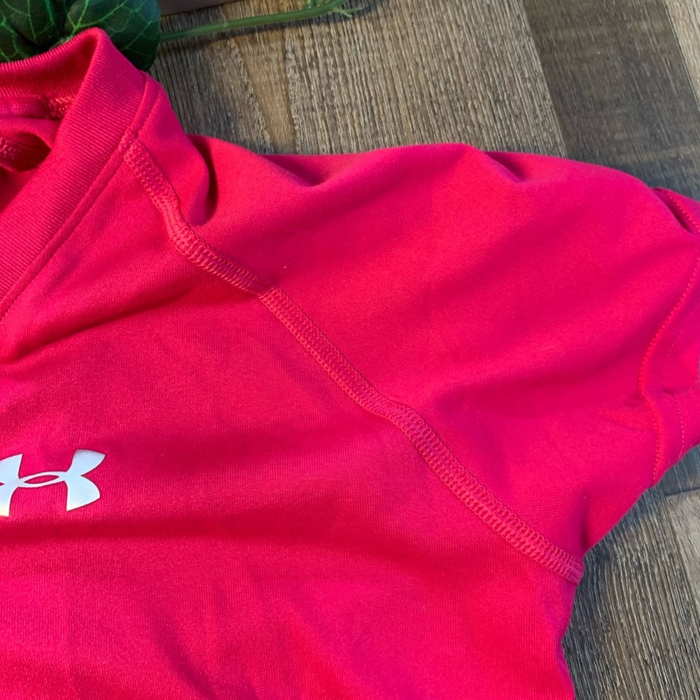 4 FOR $25⭐️ Under Armour Tee - Picture 6 of 7